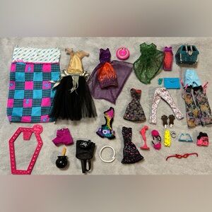 Monster High Bratz Everafter High Doll Clothes Accessories Lot Dresses Skirt Etc